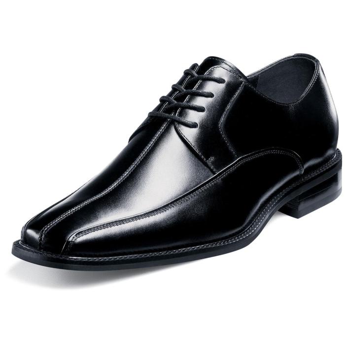 Trendy men's black dress shoes